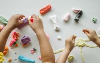 La méthode Davis s’appuie sur le mode de pensée particulier des dyslexiques, basé sur l’image.