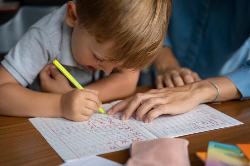 L’apprentissage de l’écriture cursive à un enfant